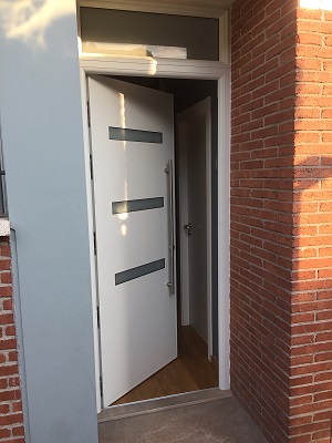 Puerta exterior aluminio